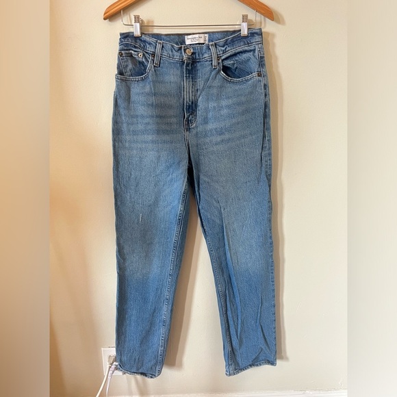 Abercrombie & Fitch Denim - Abercrombie & Fitch The 90s Straight Ultra High Rise Jeans 29/8